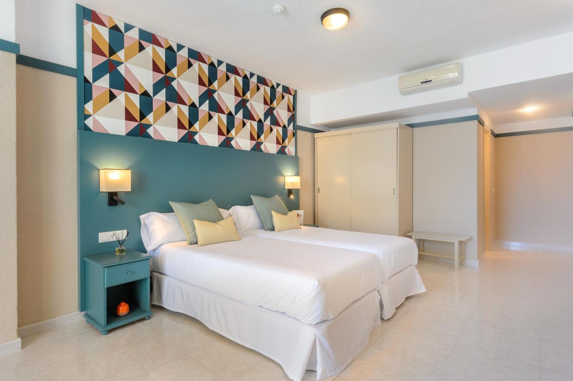 Aparthotel Vibra Club Maritim San Antonio  Ngoại thất bức ảnh