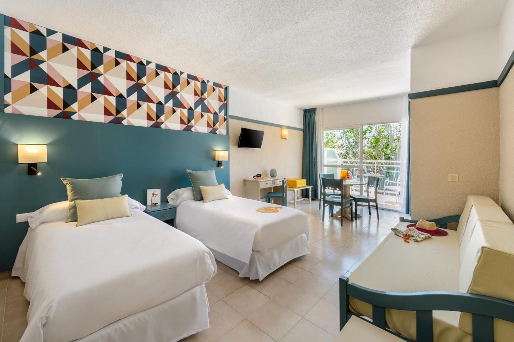 Aparthotel Vibra Club Maritim San Antonio  Ngoại thất bức ảnh