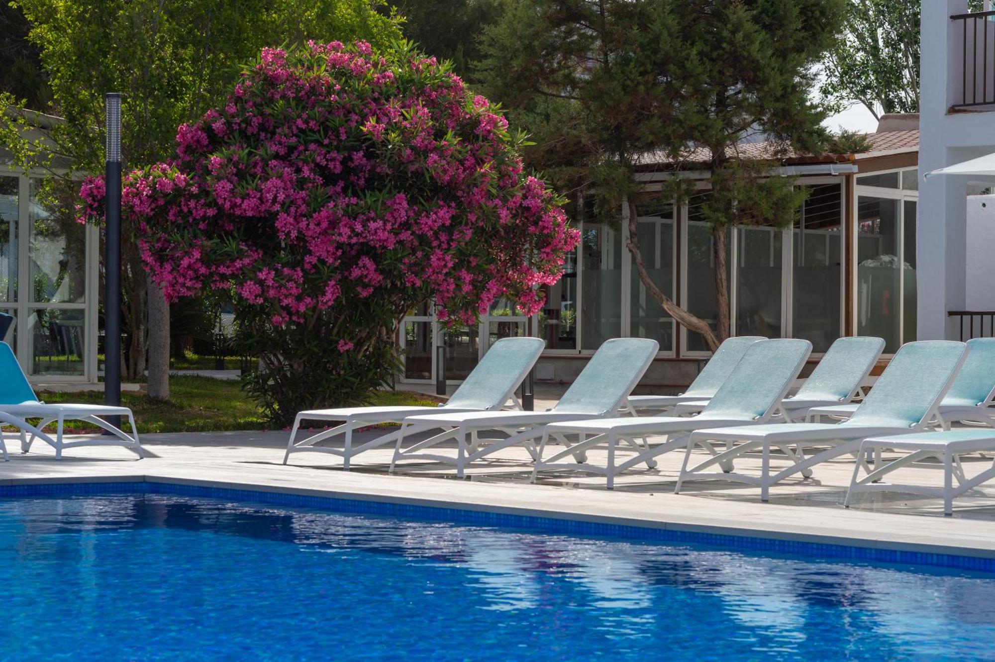 Aparthotel Vibra Club Maritim San Antonio  Ngoại thất bức ảnh