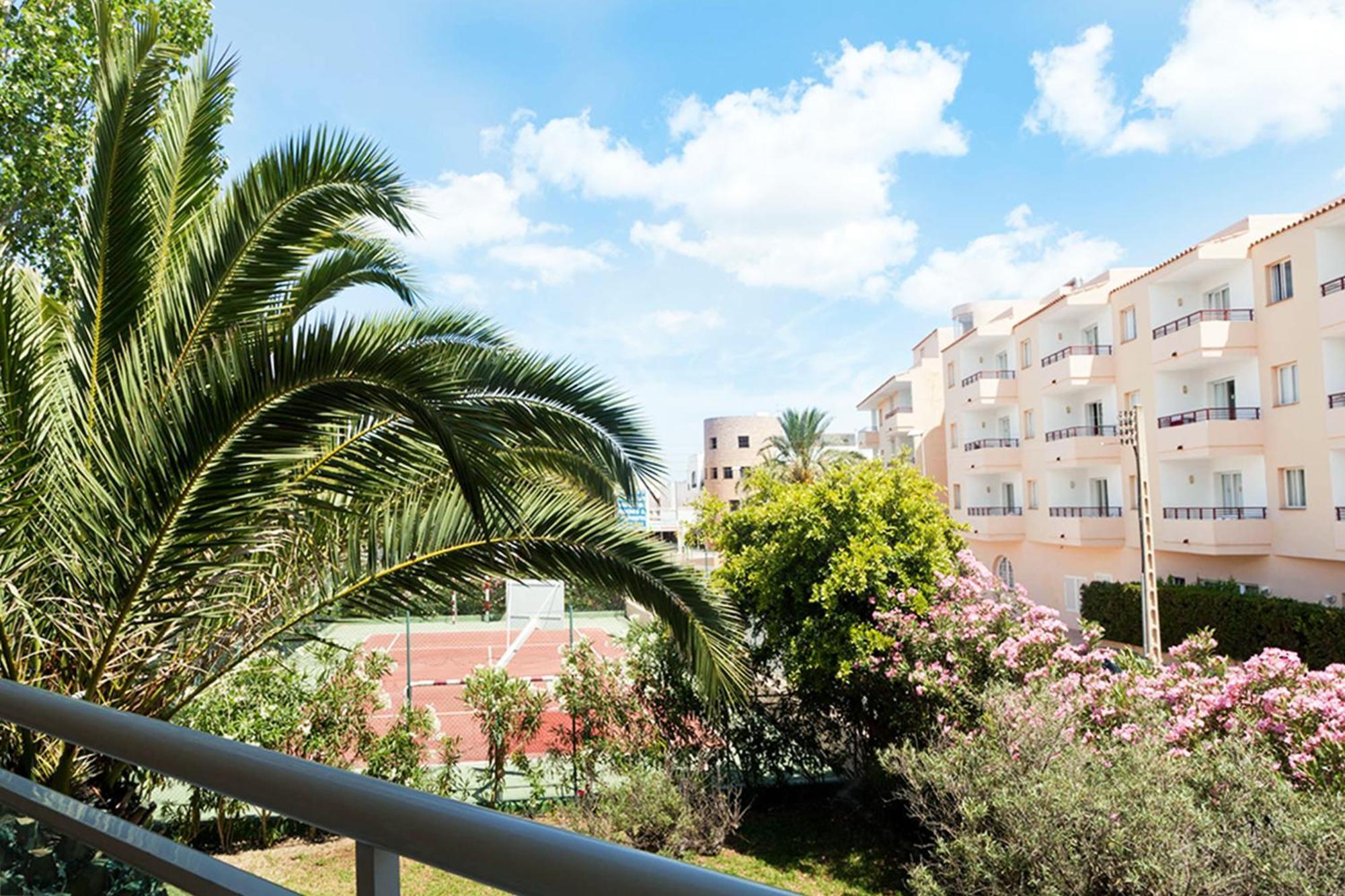 Aparthotel Vibra Club Maritim San Antonio  Ngoại thất bức ảnh